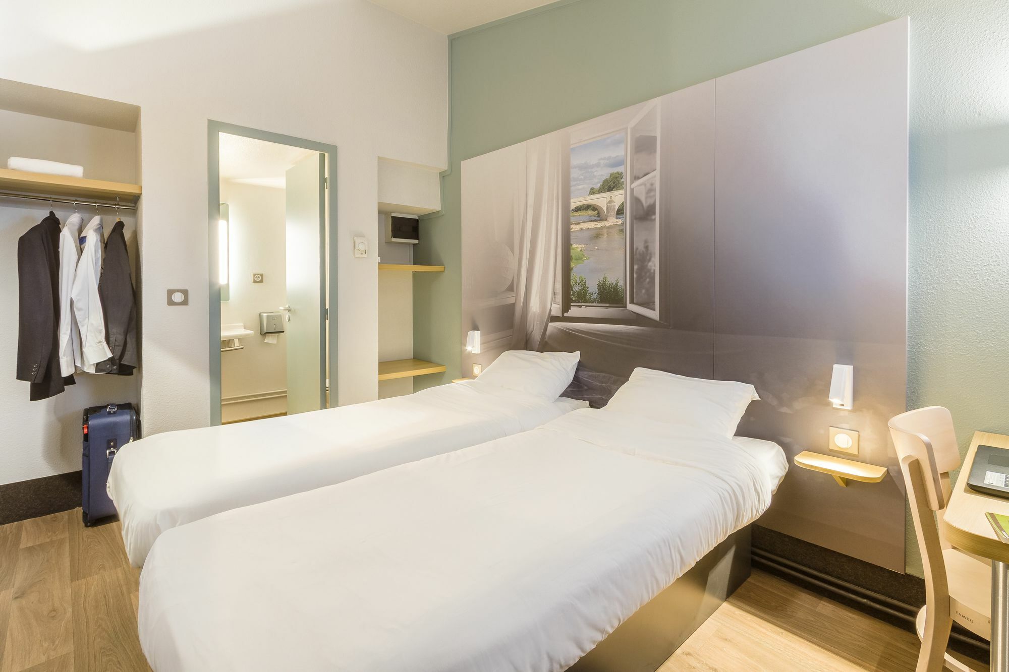 B&B Hotel Aix-En-Provence Pont De L'Arc מראה חיצוני תמונה